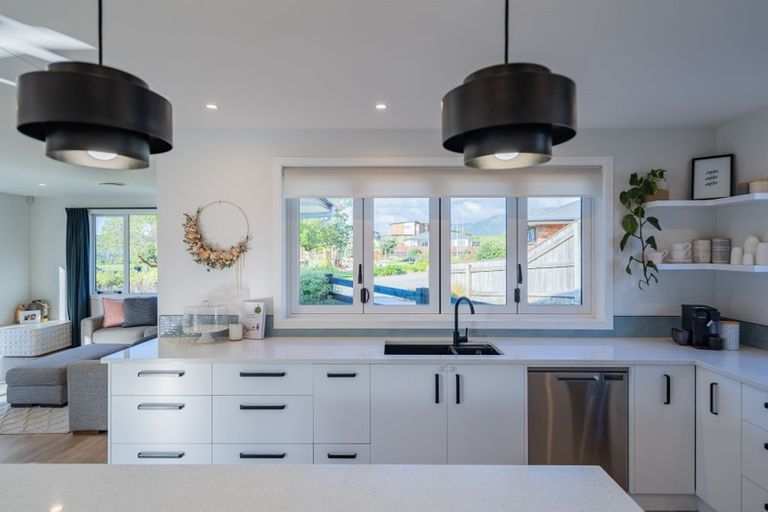 Photo of property in 3 Barbaras Way, Waikanae Beach, Waikanae, 5036