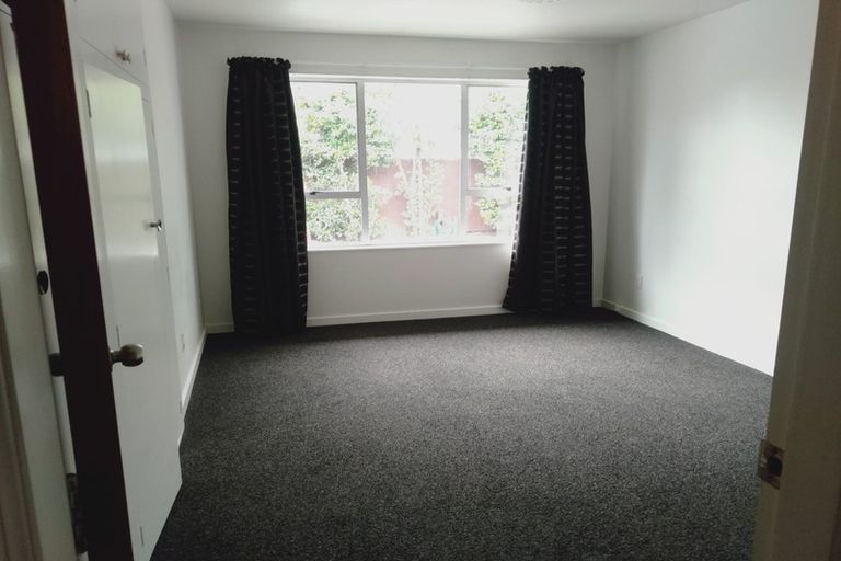 Photo of property in 2/39 Waimairi Road, Upper Riccarton, Christchurch, 8041