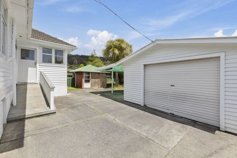 Photo of property in 68a Horoeka Street, Stokes Valley, Lower Hutt, 5019