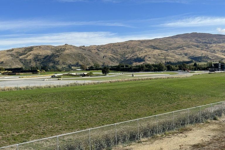 Photo of property in 6 Highlands Avenue, Cromwell, 9384