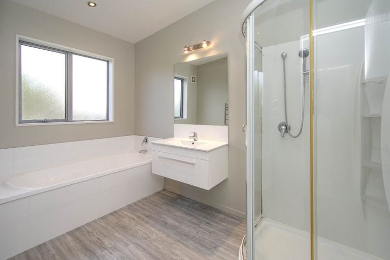 Photo of property in 18 Champagne Avenue, Yaldhurst, Christchurch, 8042