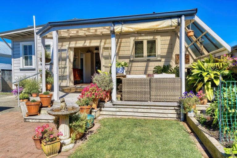 Photo of property in 81 Nelson Crescent, Napier South, Napier, 4110