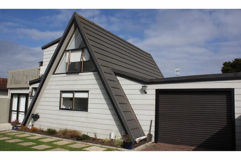 Photo of property in 12 Eureka Place, Parahaki, Whangarei, 0112