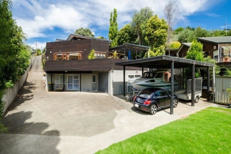 Photo of property in 37a Penzance Road, Mairangi Bay, Auckland, 0630