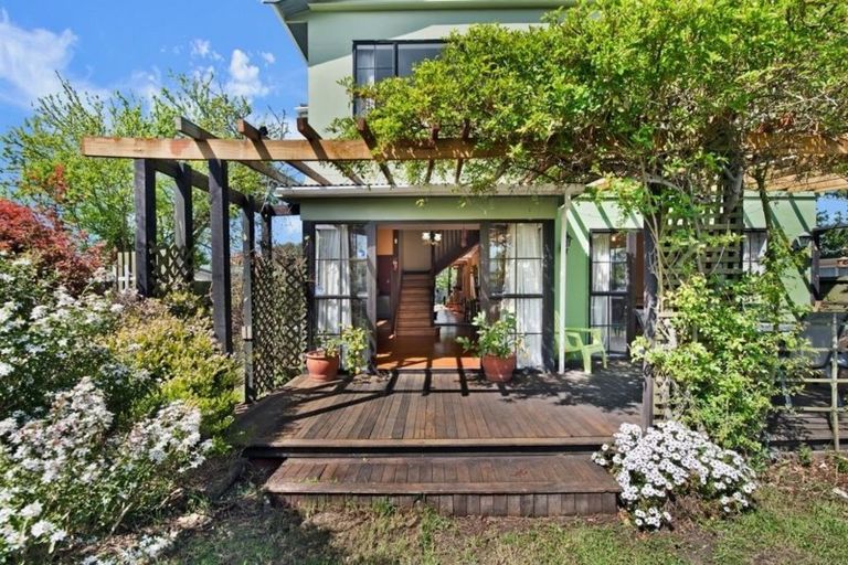 Photo of property in 270 Wainoni Road, Aranui, Christchurch, 8061