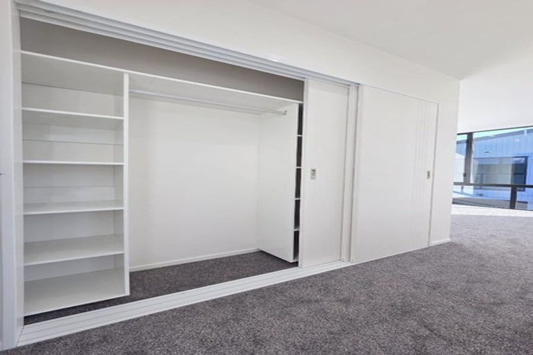 Photo of property in 408 Roscommon Road, Clendon Park, Auckland, 2103