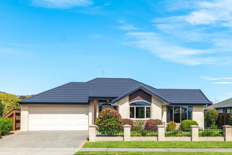 Photo of property in 13 Kendall View, Stoke, Nelson, 7011