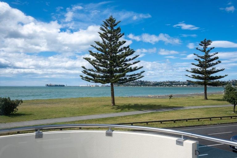 Photo of property in 24 The Esplanade, Westshore, Napier, 4110
