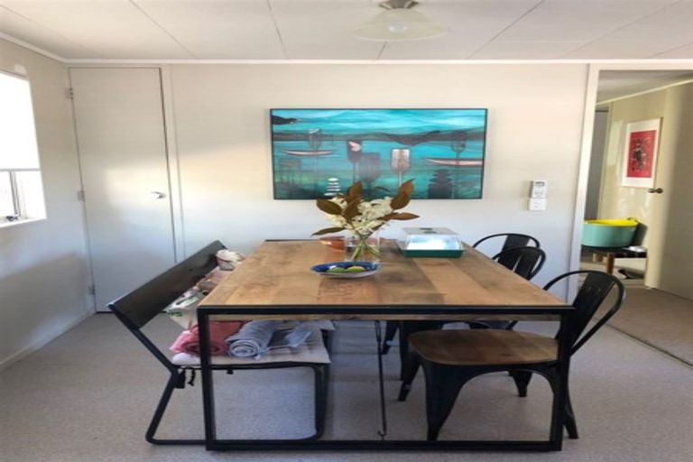 Photo of property in 12a Maywood Crescent, Glen Eden, Auckland, 0602