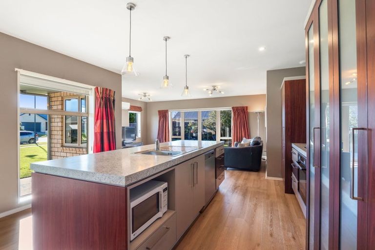 Photo of property in 16 Heathridge Place, Lincoln, 7608