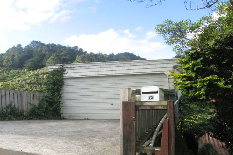 Photo of property in 2/72 Makara Road, Karori, Wellington, 6012