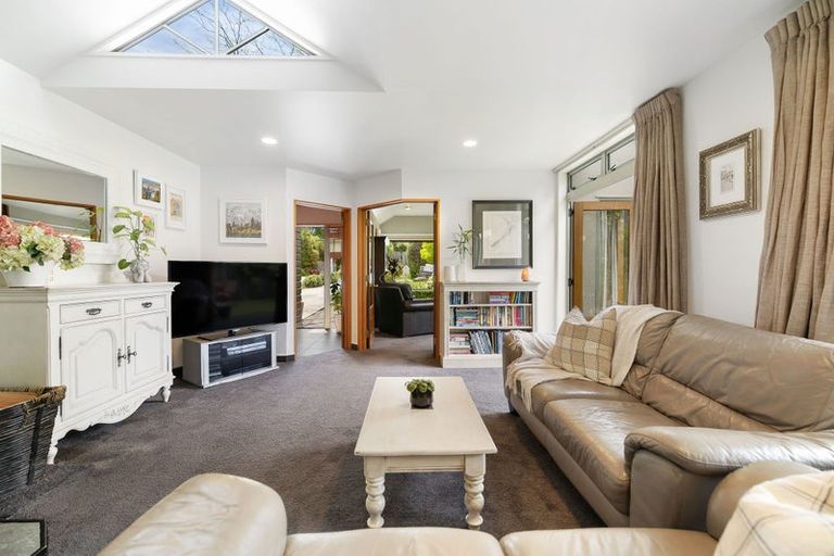 Photo of property in 42 Remarkables Crescent, Frankton, Queenstown, 9300
