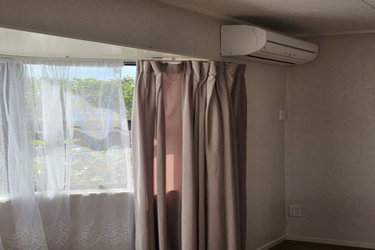 Photo of property in 1/47 South Road, Blagdon, New Plymouth, 4310