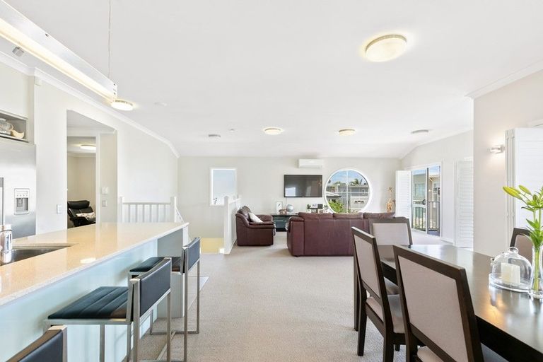 Photo of property in 26 Kensington Drive, Orewa, 0931