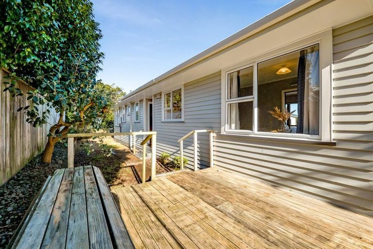 Photo of property in 163a Pembroke Street, Westown, New Plymouth, 4310
