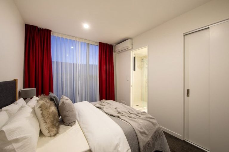 Photo of property in Sugar Lane Apartments, 10/31 Rawene Road, Birkenhead, Auckland, 0626
