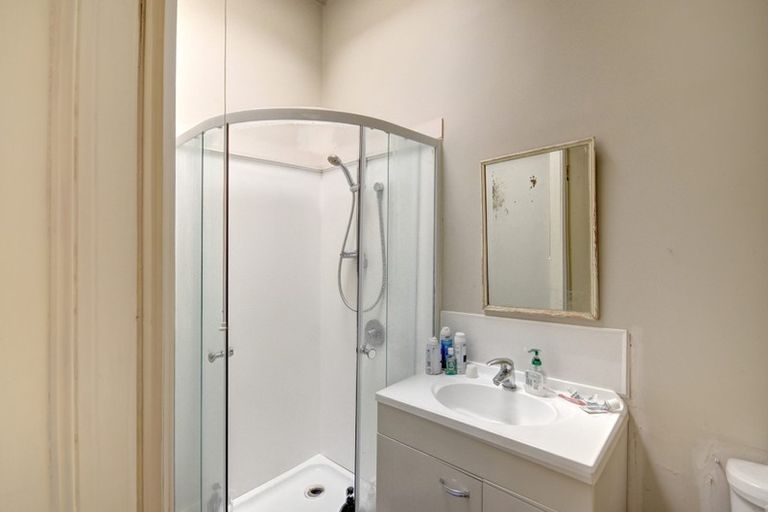 Photo of property in 44 Heriot Row, Dunedin Central, Dunedin, 9016