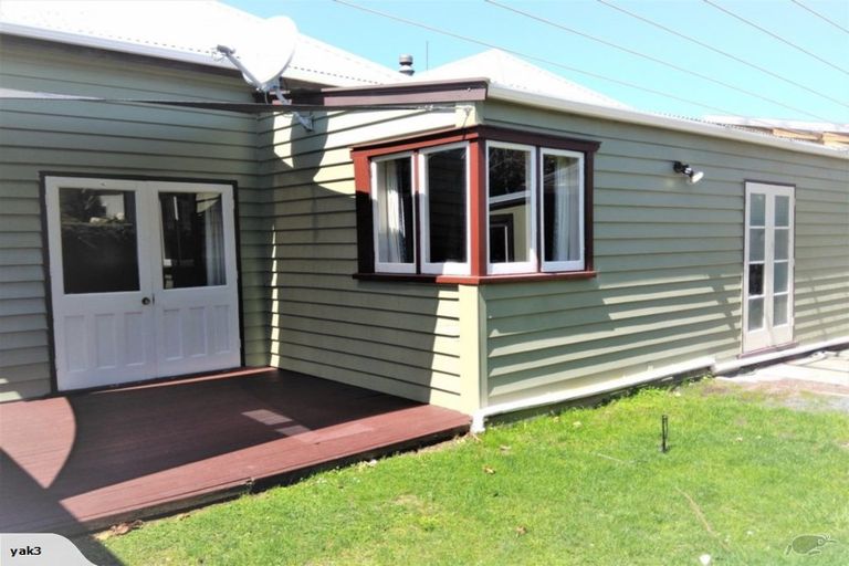 Photo of property in 4 Regent Street, West End, Timaru, 7910
