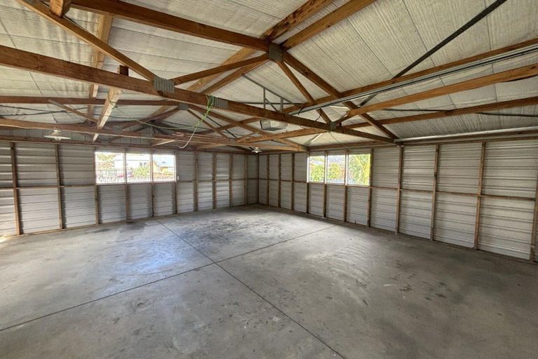 Photo of property in 40 Wrantage Street, Westown, New Plymouth, 4310