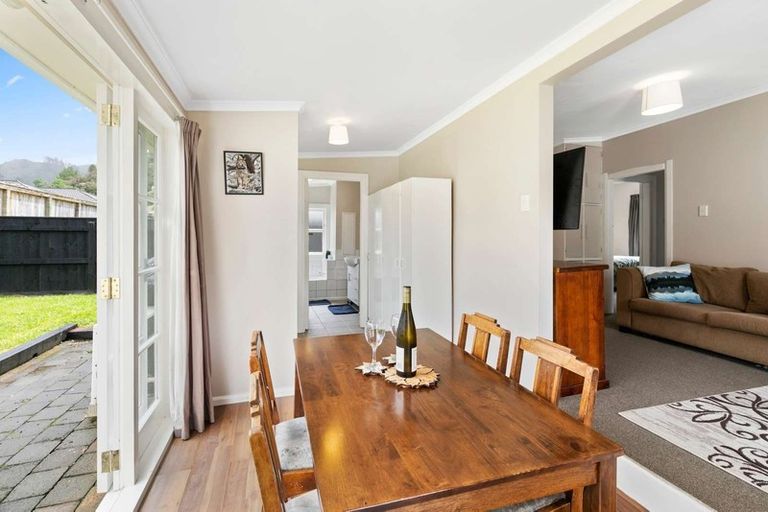 Photo of property in 21a Korau Grove, Stokes Valley, Lower Hutt, 5019