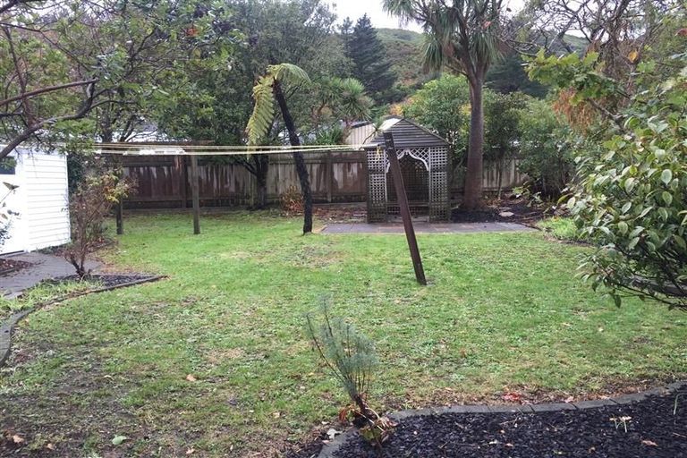 Photo of property in 71 Peel Place, Wainuiomata, Lower Hutt, 5014