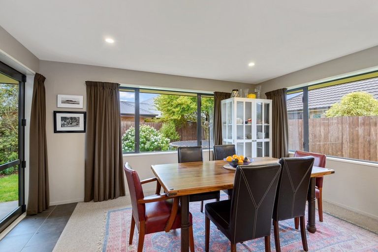 Photo of property in 19 Pohutukawa Crescent, Parklands, Christchurch, 8083