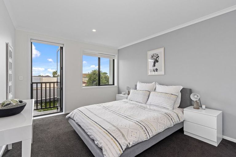 Photo of property in 15 Holmes Hanover Lane, Halswell, Christchurch, 8025