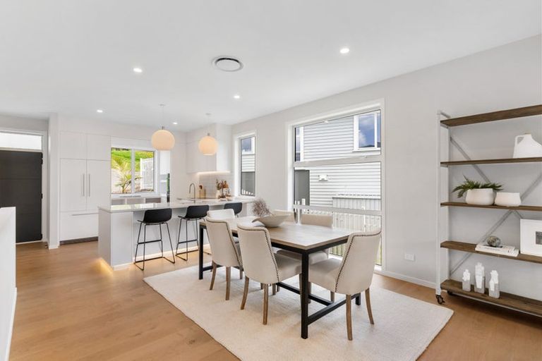 Photo of property in 196 Landmark Terrace, Orewa, 0931