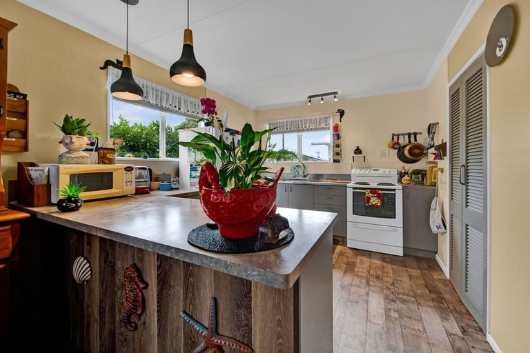 Photo of property in 10b Ropiha Street, Fitzroy, New Plymouth, 4312