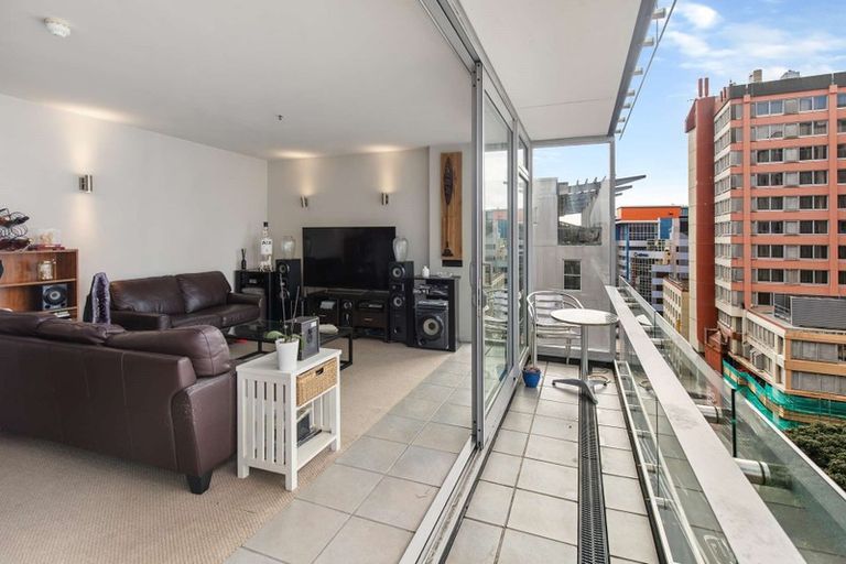 Photo of property in Montreaux Apartments, 7h/164 The Terrace, Wellington Central, Wellington, 6011