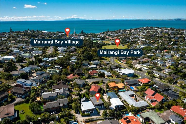 Photo of property in 2/31 Amante Crescent, Mairangi Bay, Auckland, 0630