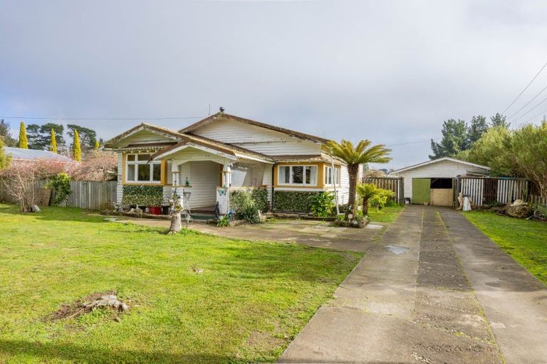 Photo of property in 7 Charlotte Street, Takapau, 4203