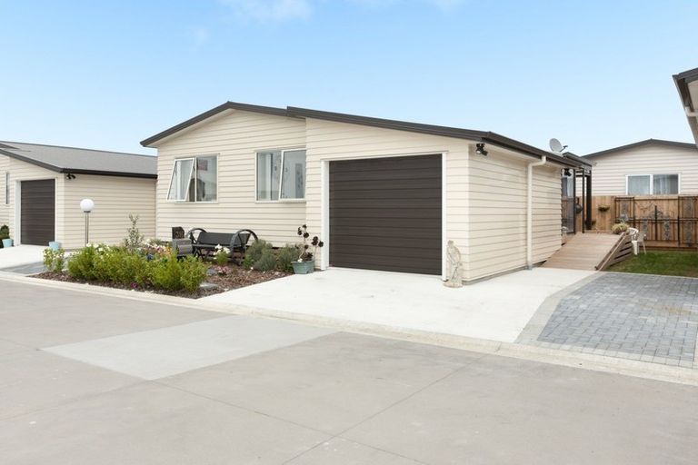 Photo of property in 11 Kamahi Crescent, Papamoa Beach, Papamoa, 3118