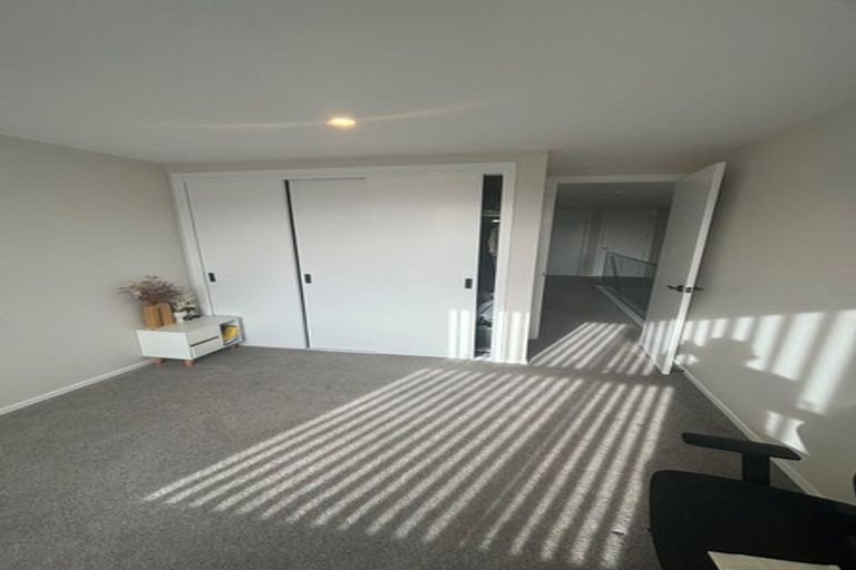 Photo of property in 15 Desalt Drive, Hobsonville, Auckland, 0616