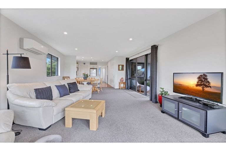 Photo of property in 357 Estuary Road, South New Brighton, Christchurch, 8062