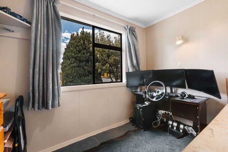 Photo of property in 2 Gavan Street, Cromwell, 9310