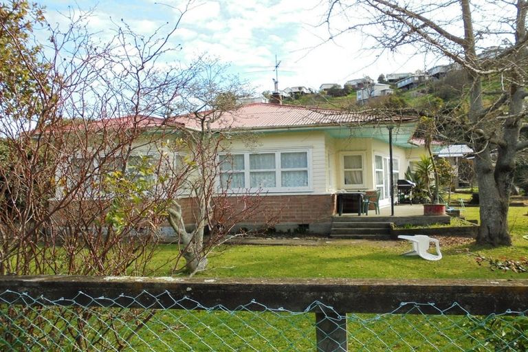 Photo of property in 144 Saint Vincent Street, Toi Toi, Nelson, 7010