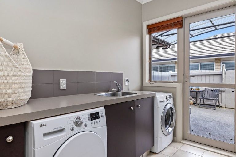 Photo of property in 42 Palm Springs Boulevard, Papamoa Beach, Papamoa, 3118