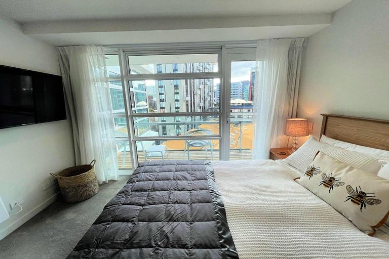 Photo of property in Pinnacle Apartments, W702/160 Victoria Street, Te Aro, Wellington, 6011