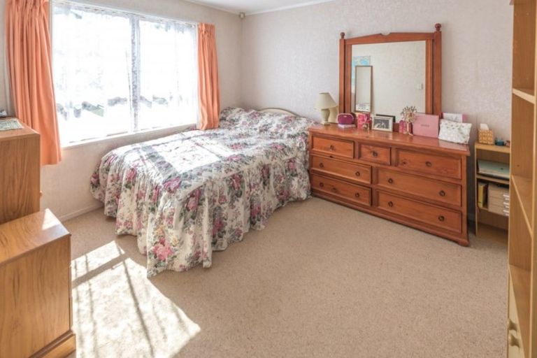 Photo of property in 3 Maugham Drive, Bucklands Beach, Auckland, 2014