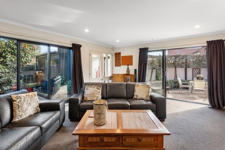 Photo of property in 3/48 Mcfaddens Road, St Albans, Christchurch, 8052