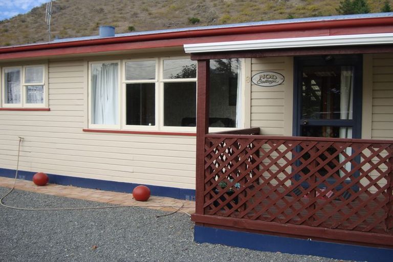 Photo of property in 8 Black Peak Road, Omarama, 9412