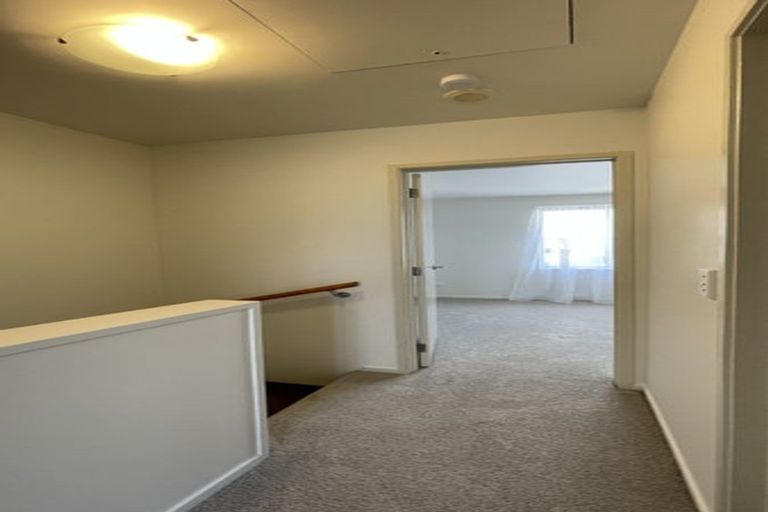 Photo of property in 11 Waihi Way, East Tamaki, Auckland, 2013