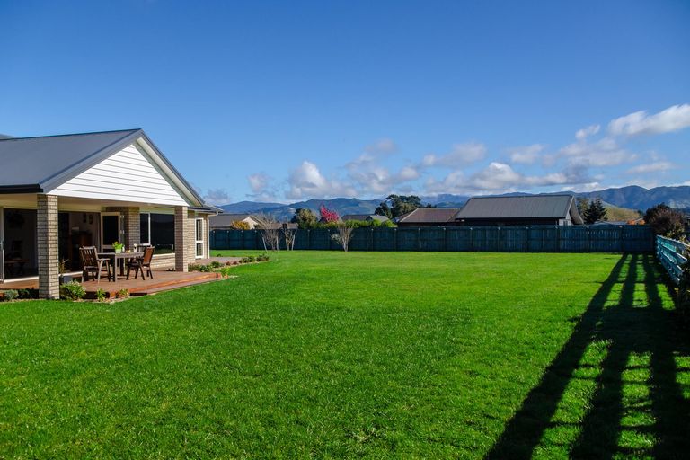 Photo of property in 1 Mill Grove, Carterton, 5713