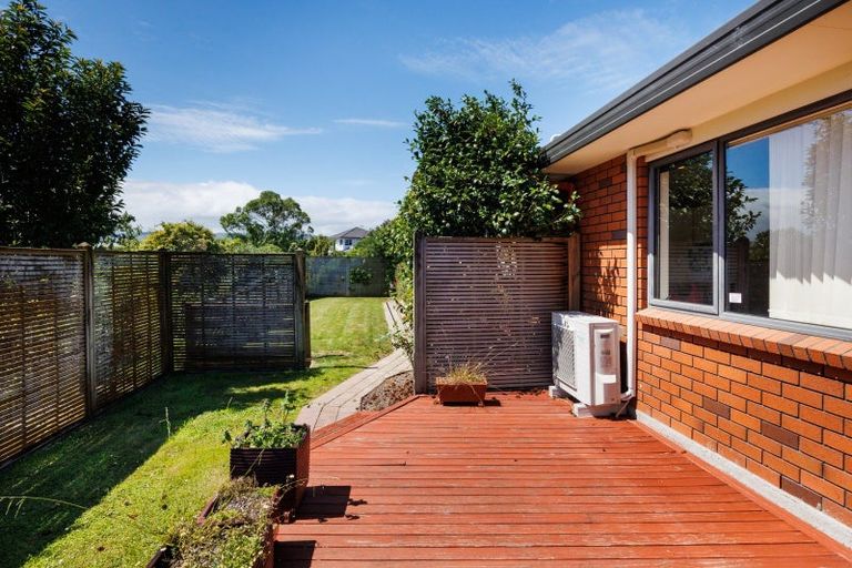 Photo of property in 7 Jasmine Place, Fitzherbert, Palmerston North, 4410