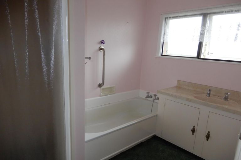 Photo of property in 7 Wavell Place, Putaruru, 3411