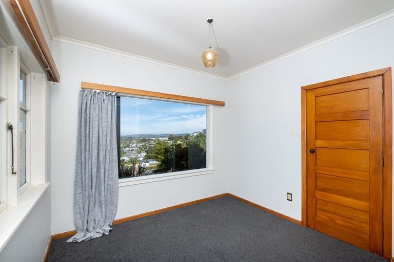Photo of property in 18 Guys Hill Road, Hospital Hill, Napier, 4110