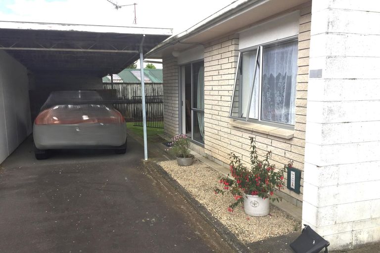 Photo of property in 61 Williams Street, Cambridge, 3434