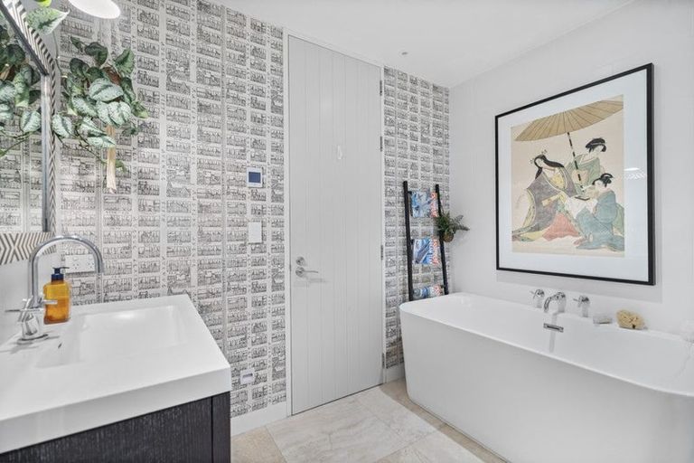 Photo of property in The Sands Apartments, 13/47 The Strand, Takapuna, Auckland, 0622