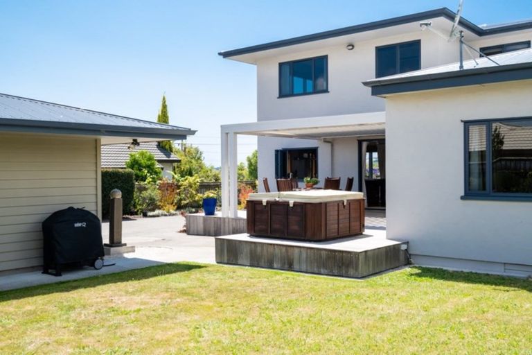 Photo of property in 8 Fulford Road, Havelock North, 4130